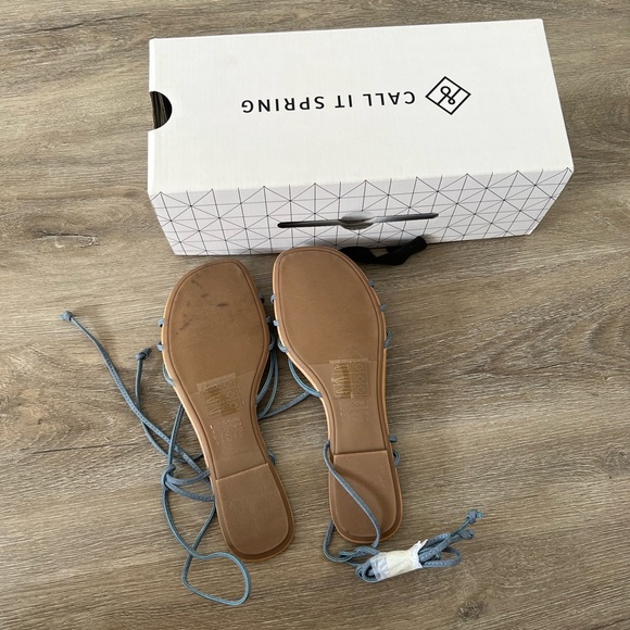 GLADIATOR LACE UP SANDALS NEW IN BOX - Picture 4 of 6